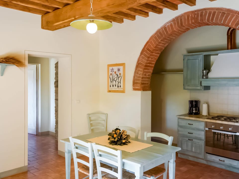 Apartment | Dining