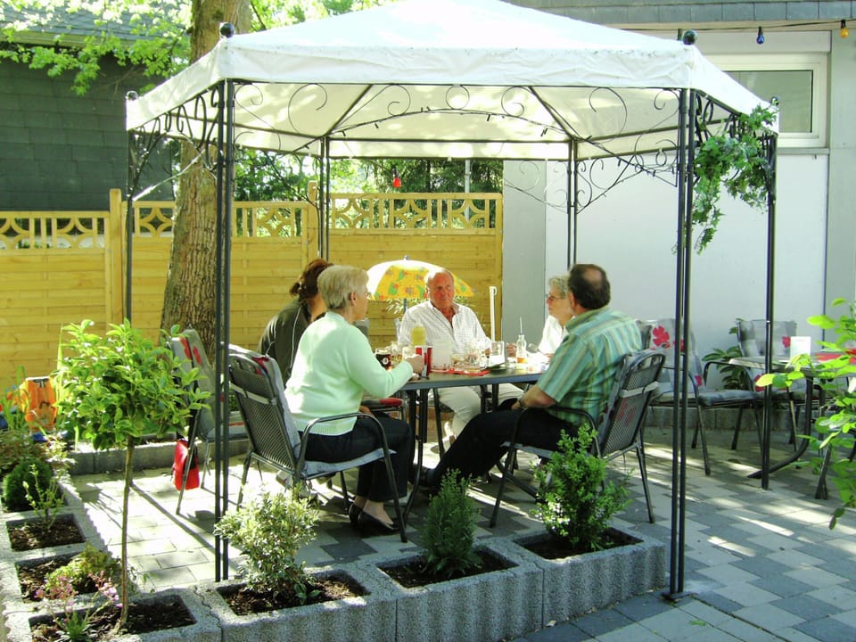 Apartment | Garden