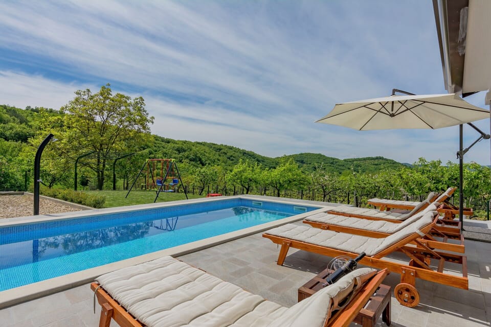 Apartment | Pool | Outdoor pool