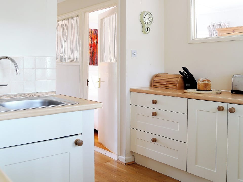 Kitchen | Garden Cottage, Icklesham