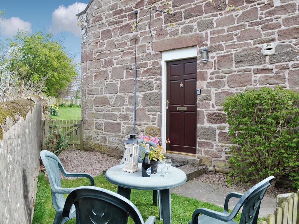Sitting out area | Sunset Song - Arbuthnott Estate Cottages, Arbuthnott, near Stonehaven