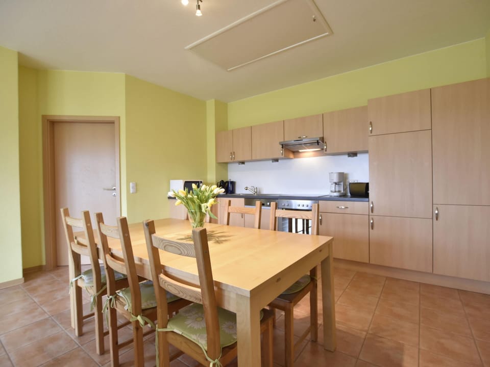 Apartment | Dining