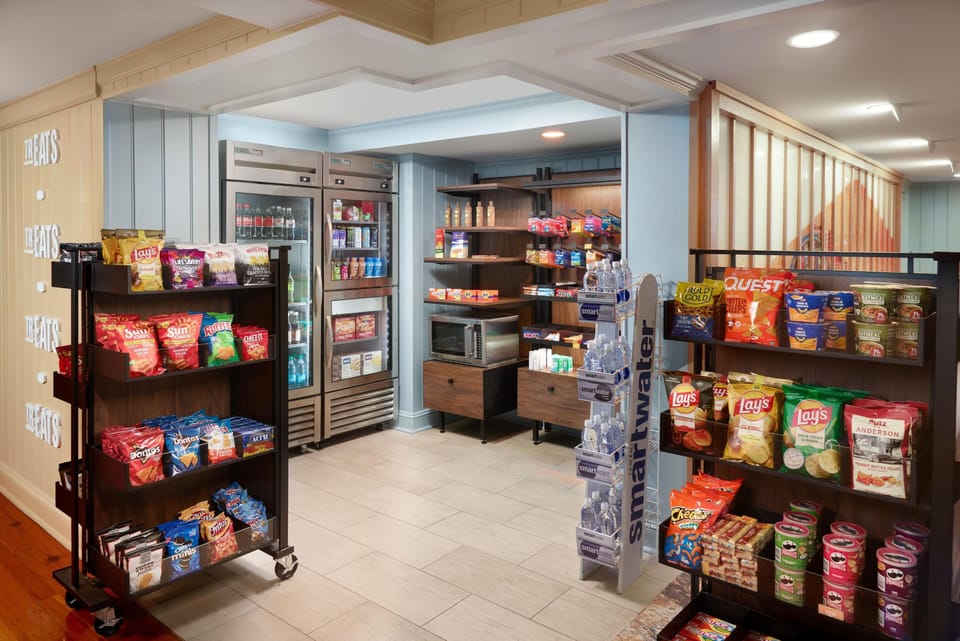 Snack bar
