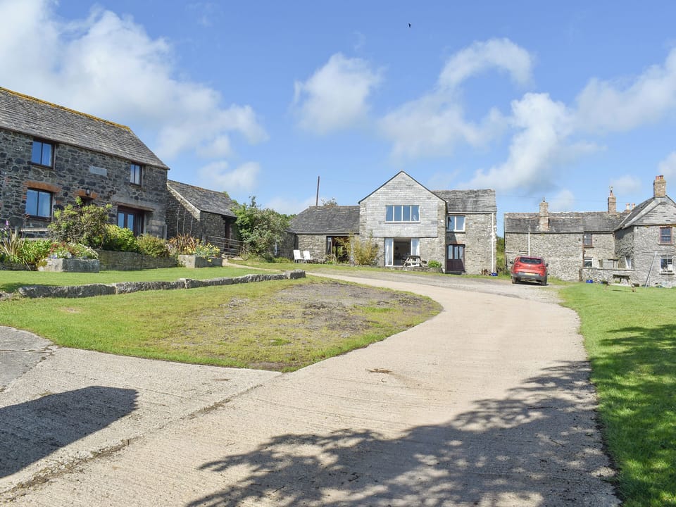 Charming holiday location | Owl&rsquo;s Roost - Trentinney Farm Holiday Cottages, St Endellion, near Port Isaac