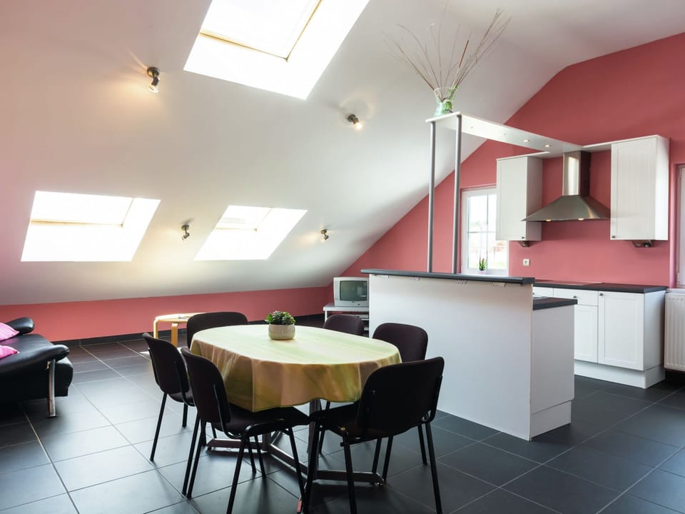 House | Private kitchen | Coffee/tea maker, highchair