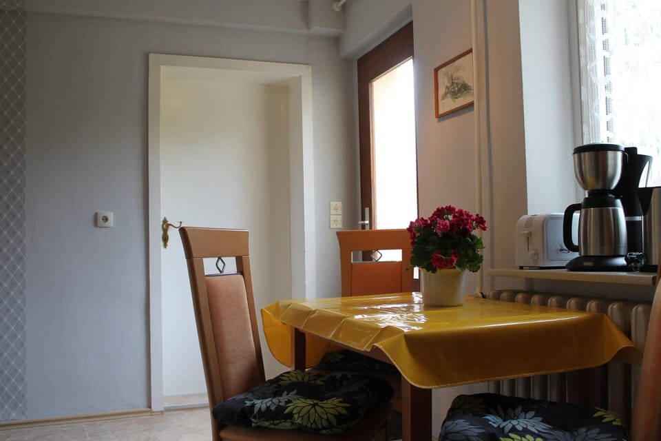 Apartment | Dining
