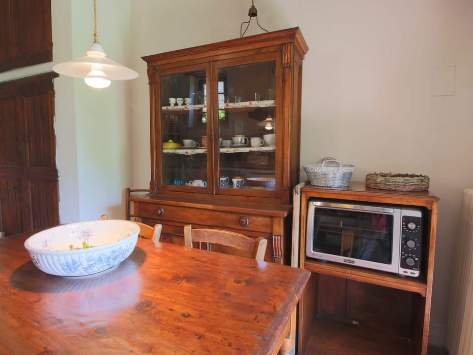 House | Private kitchen | Stovetop, highchair