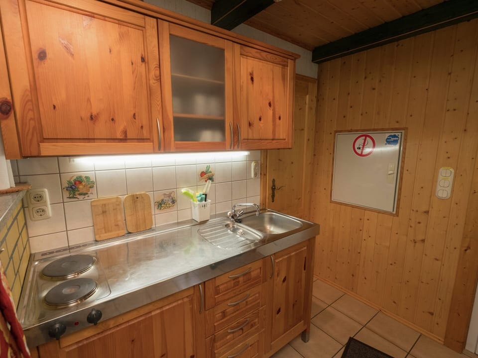 Bungalow | Private kitchen | Highchair