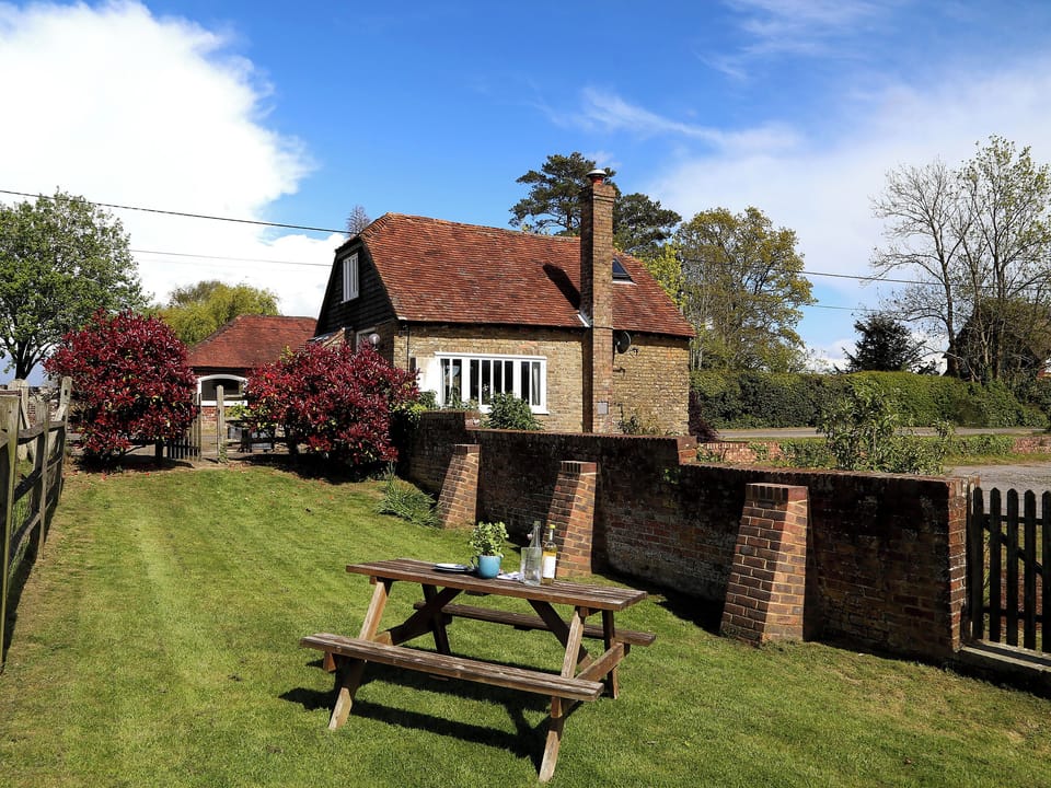 Garden | Stable Cottage, Icklesham