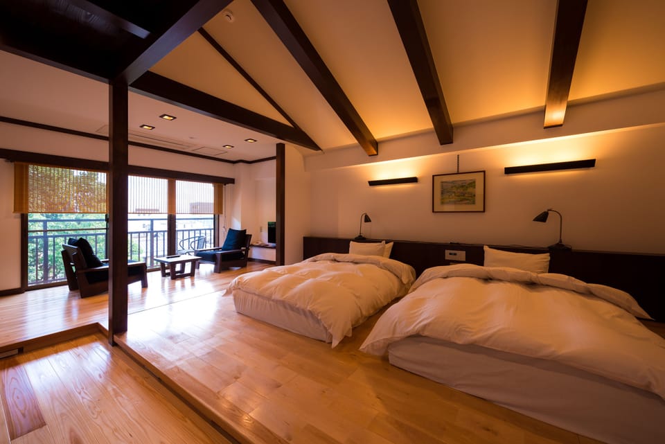 Superior Twin Room | In-room safe, WiFi (free)