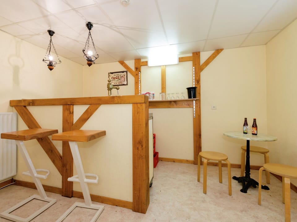 Cottage | Game room