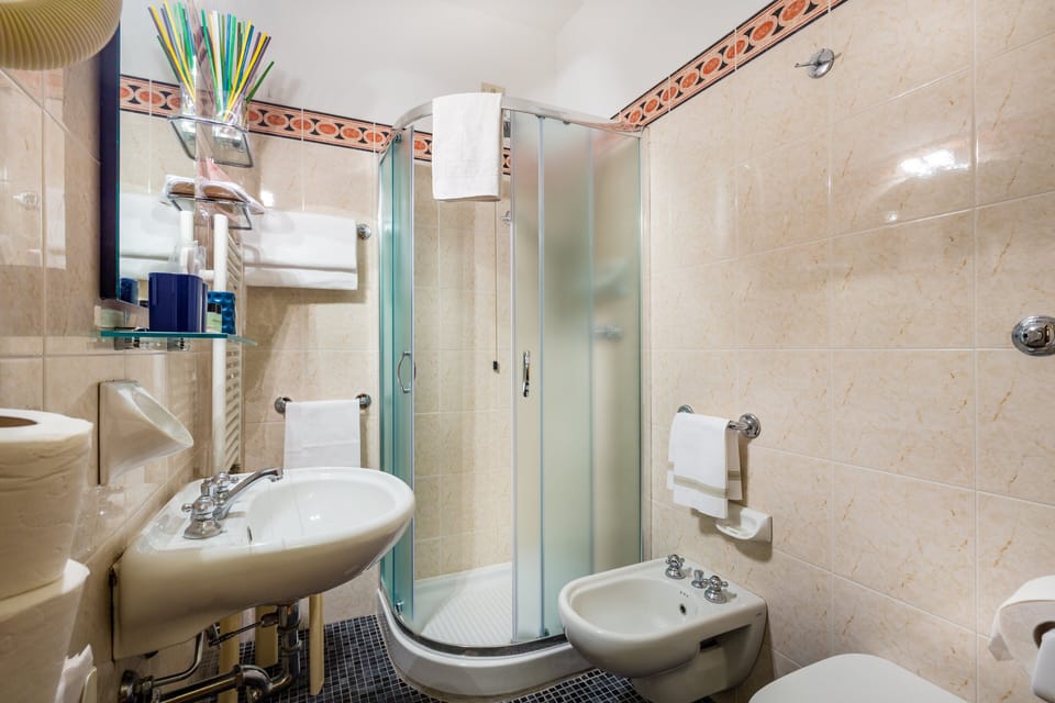 Double or Twin Room, 1 Bedroom | Bathroom | Free toiletries, hair dryer, bidet, towels