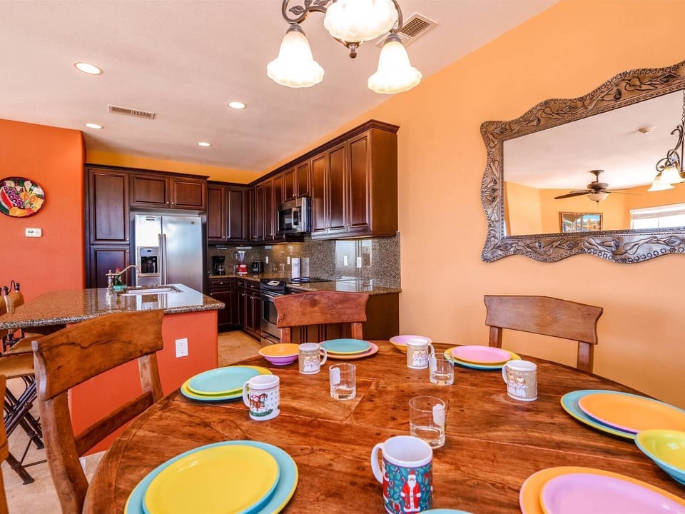 Condo 733 in El Dorado Ranch beachfront Condo in San Felipe - diner table to kitchen
