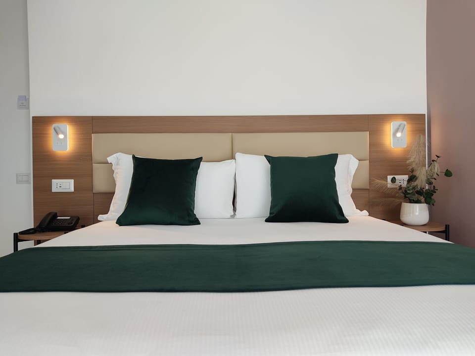 Deluxe Double Room | Premium bedding, down comforters, minibar, in-room safe