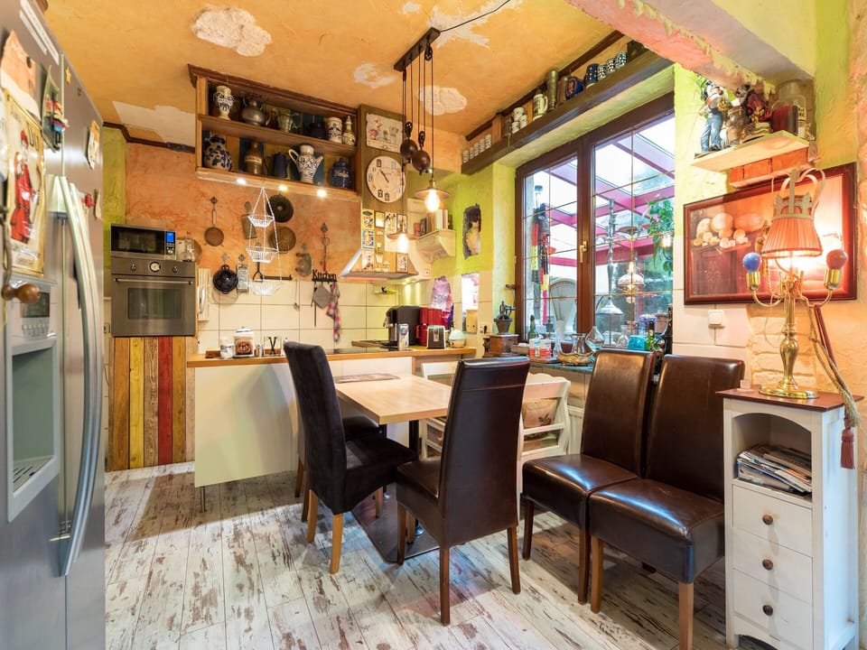Apartment | Private kitchen | Highchair