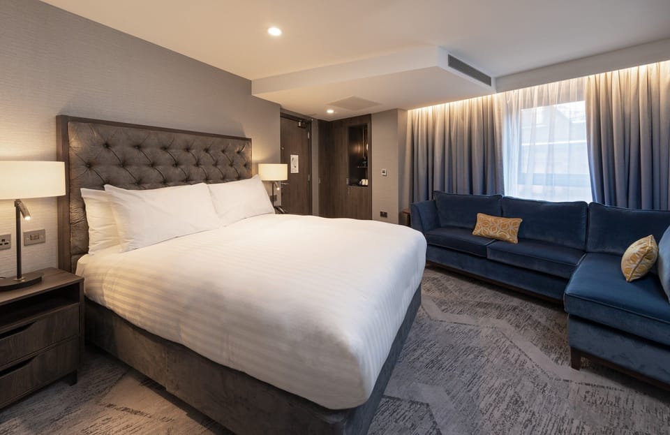 In-room safe, desk, laptop workspace, soundproofing