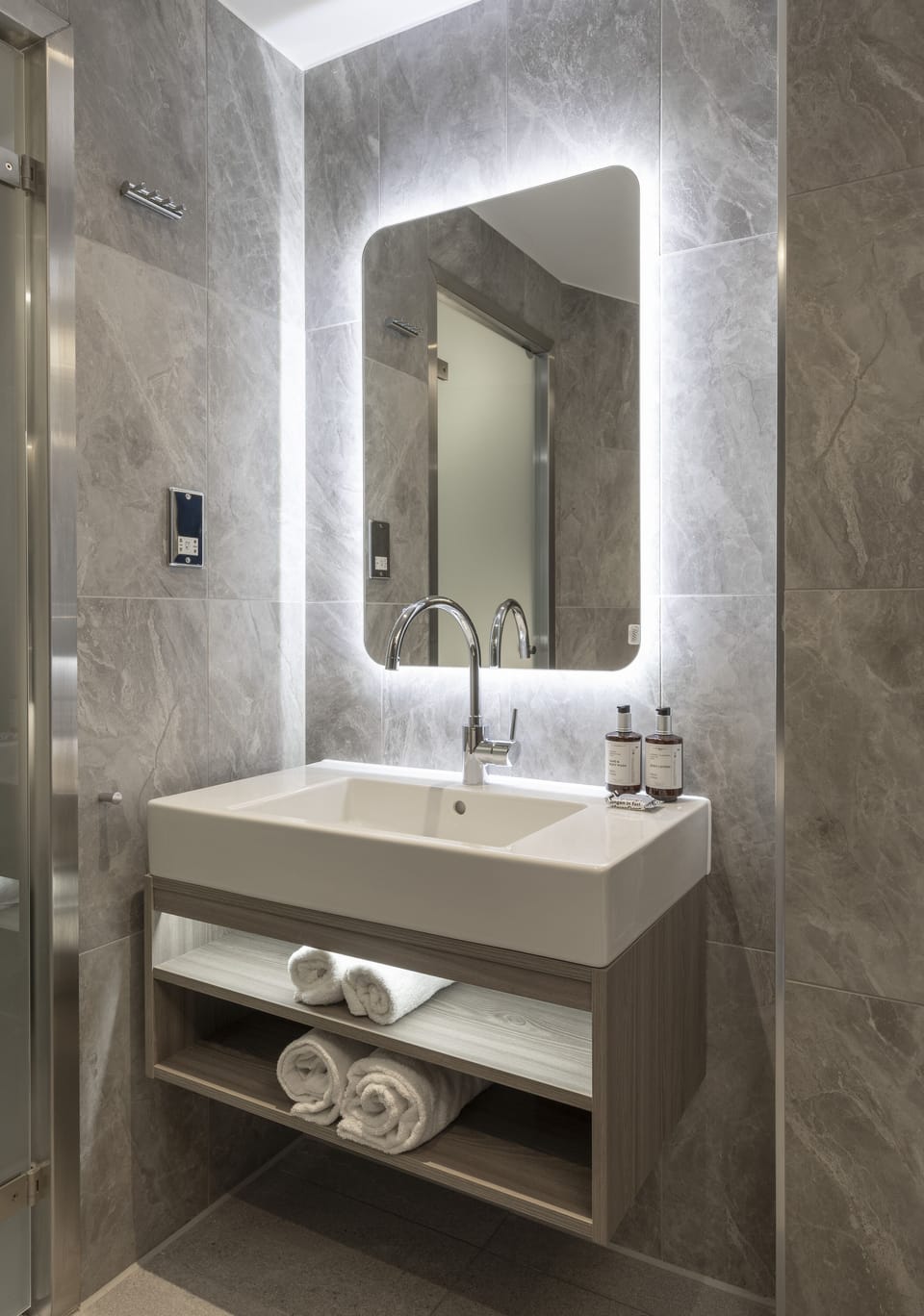 Hair dryer, towels