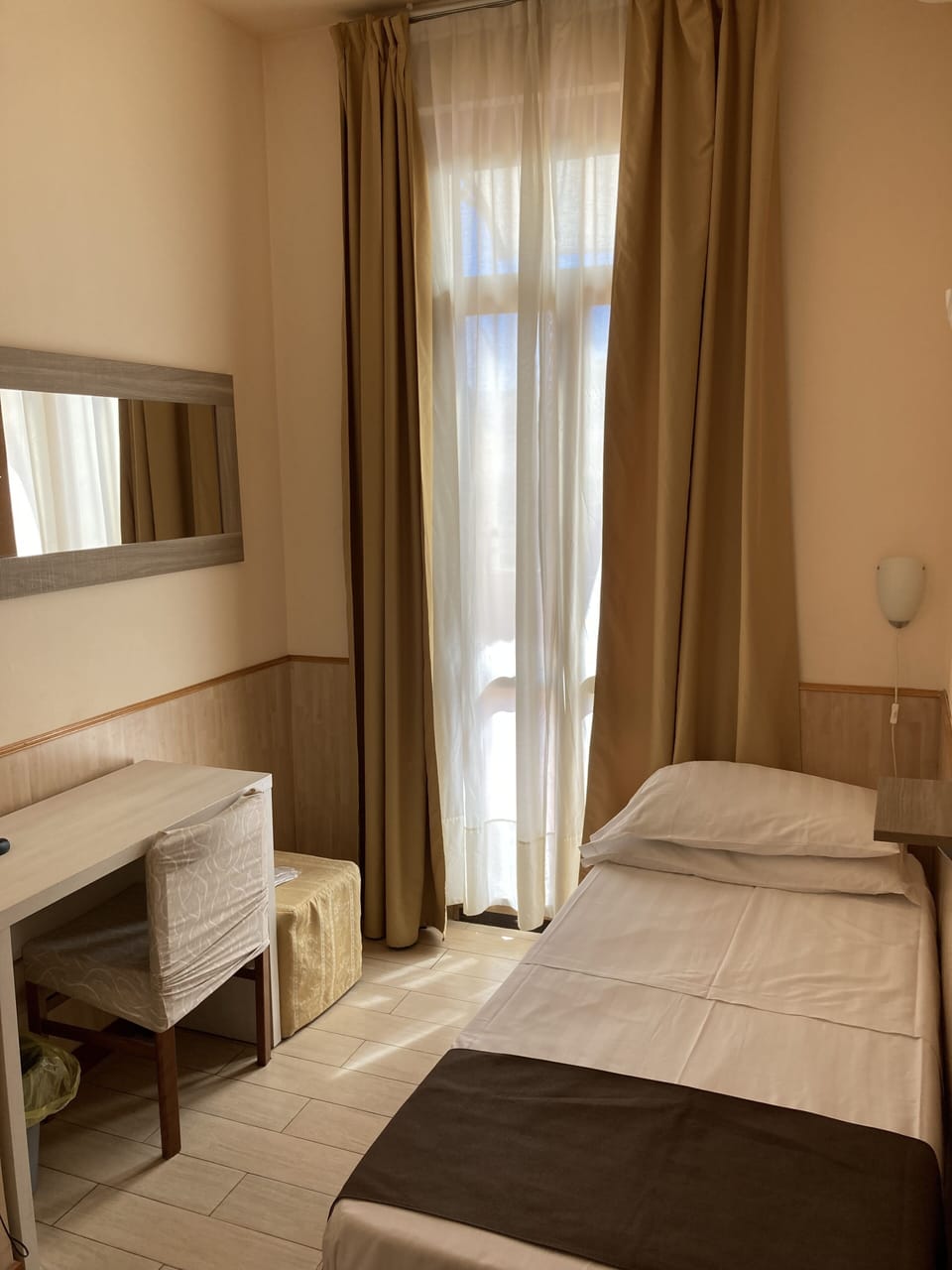 1 - Camera Singola | Down comforters, in-room safe, desk, free WiFi