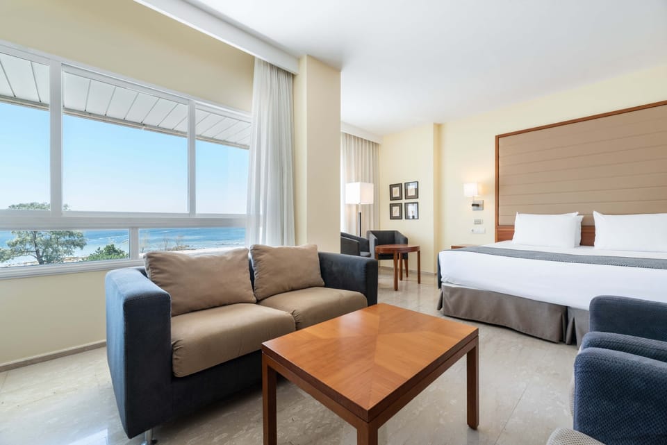 Beach/ocean view
