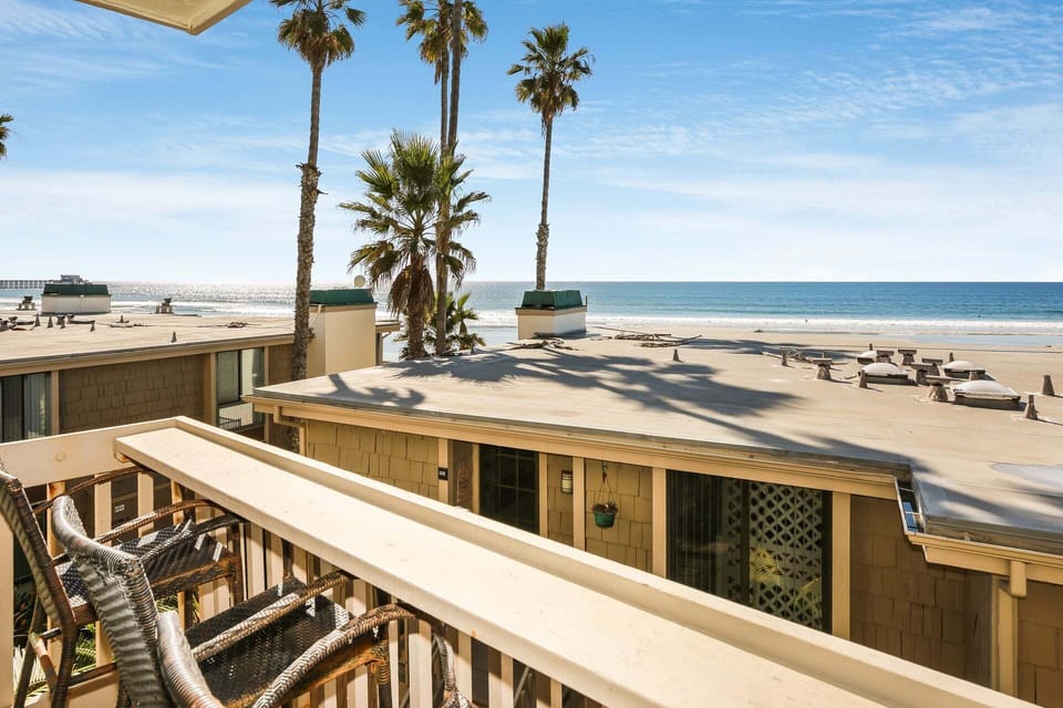You could spend all day sitting on the balcony in E112 listening to the ocean roll in and watching the waves crash