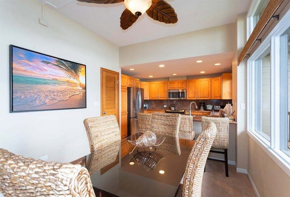 Professional designed by one of Mauis leading interior designers