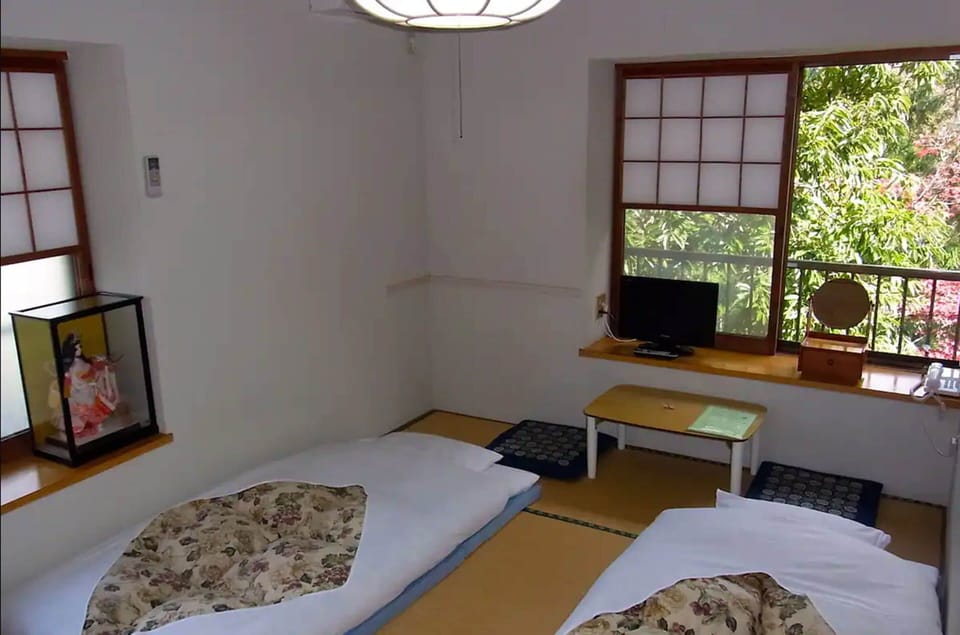 Standard Twin Room with Shared Bath, Non Smoking (RSVP private hot spring available upon check-in) | Desk, blackout drapes, free WiFi, bed sheets