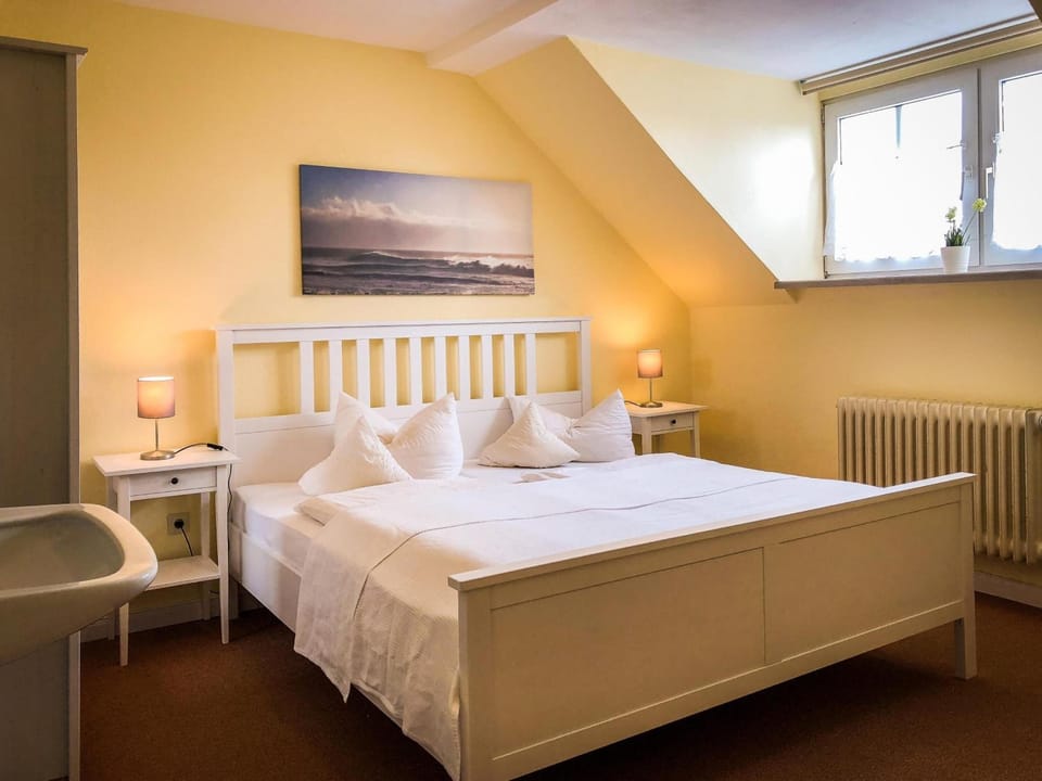 Individually furnished, desk, soundproofing, cribs/infant beds