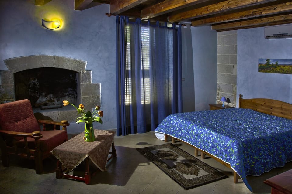 Deluxe Double Room | Free cribs/infant beds, rollaway beds, free WiFi