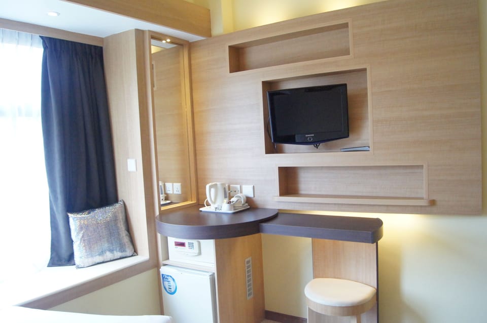 In-room safe, desk, blackout drapes, iron/ironing board (on request)