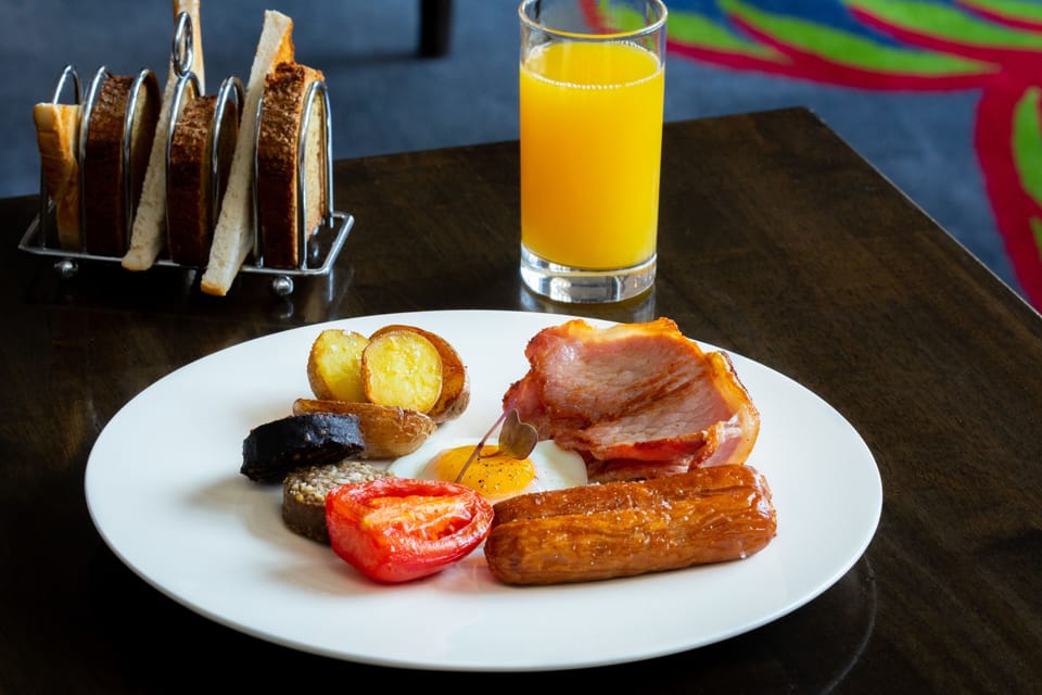 Daily buffet breakfast (EUR 14.50 per person)