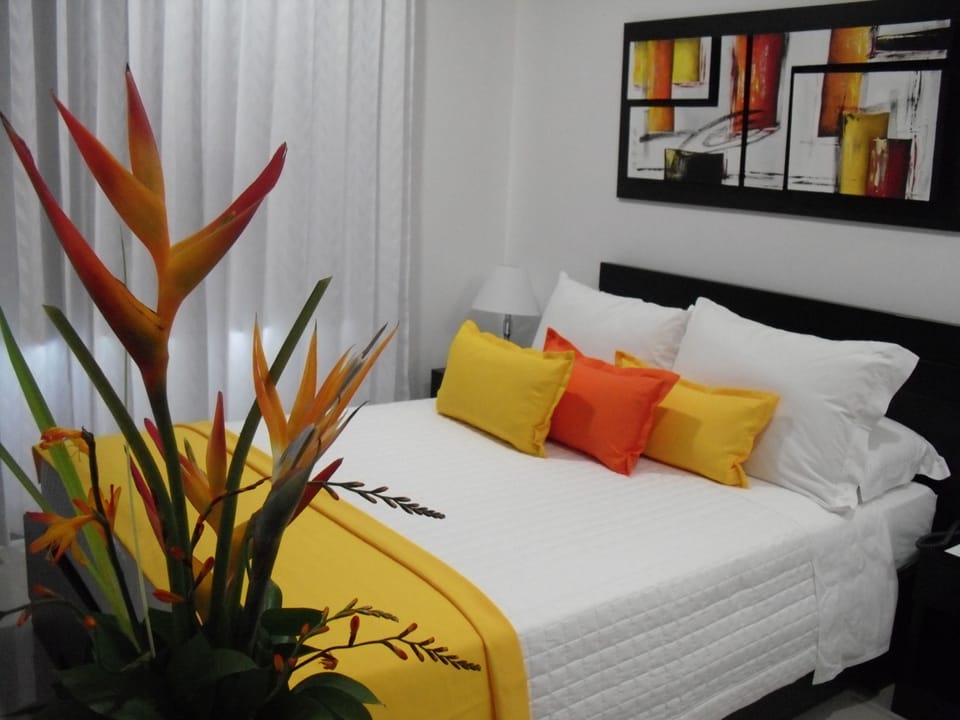 1 bedroom, in-room safe, individually decorated, individually furnished