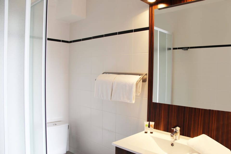 Standard Double Room | Premium bedding, in-room safe, desk, blackout drapes