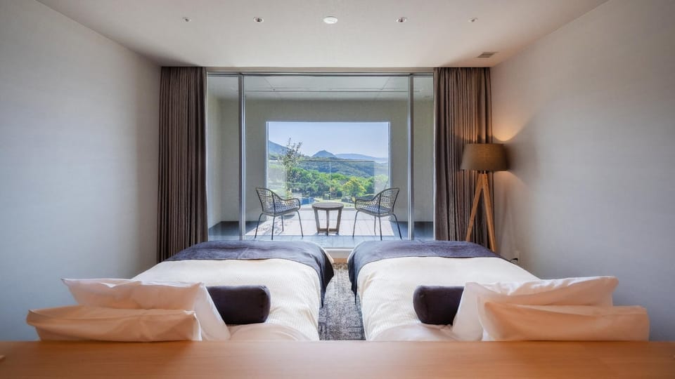 In-room safe, desk, blackout drapes, WiFi (free)
