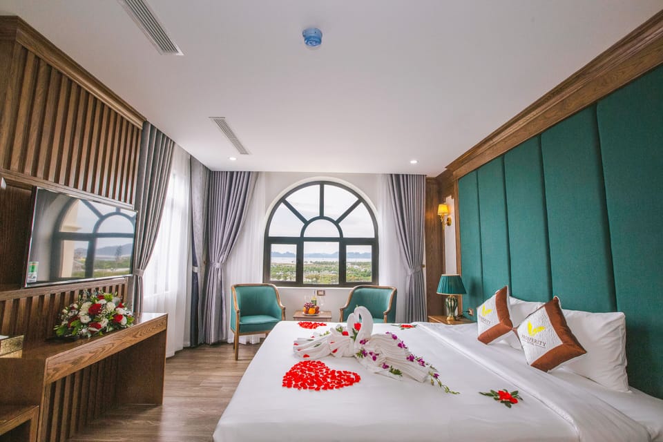 Executive Suite, Sea View | Premium bedding, down comforters, pillowtop beds, minibar