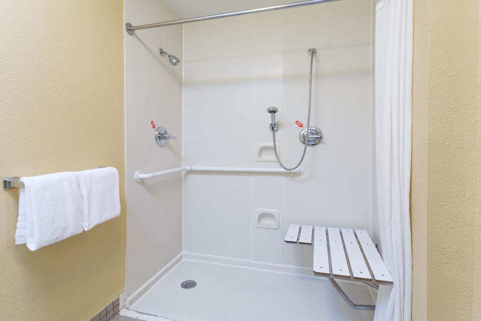 Microtel Inn & Suites by Wyndham Hillsborough Hotel in Hillsborough