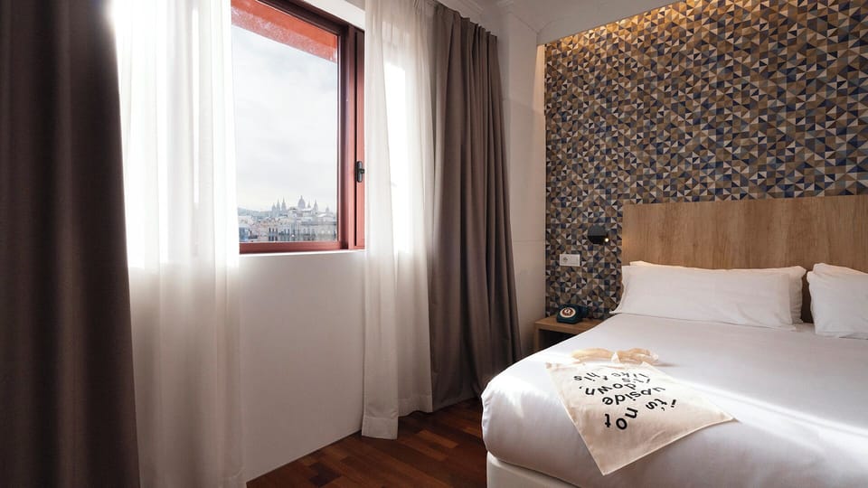  Deluxe Exterior | In-room safe, WiFi (free)