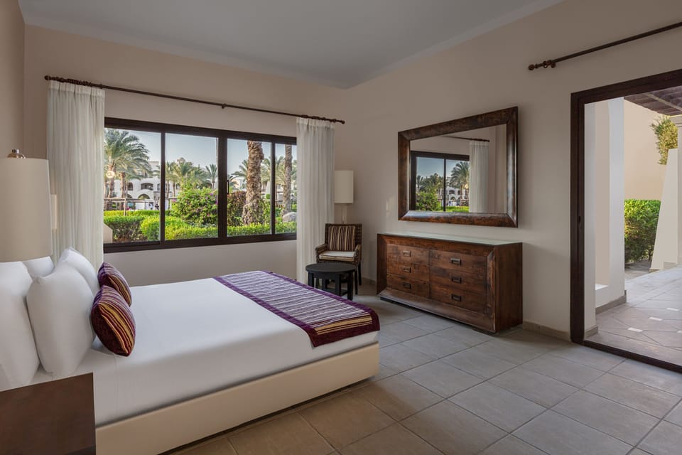 Suite, 3 Bedrooms | Minibar, in-room safe, desk, free cribs/infant beds