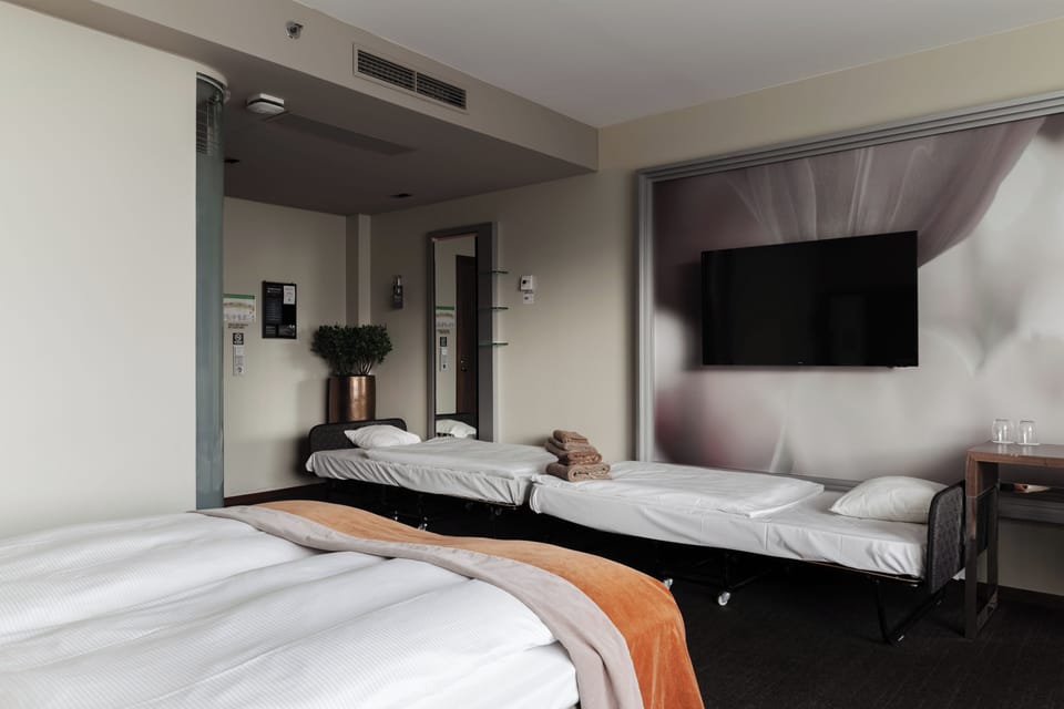 Family Room, Non Smoking | Extra beds