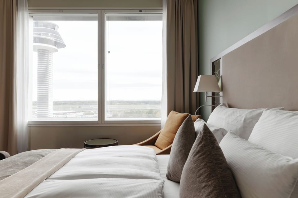 Suite, 1 Bedroom, Non Smoking | In-room safe, desk, soundproofing, iron/ironing board