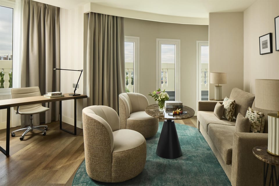 Premium bedding, minibar, in-room safe, desk