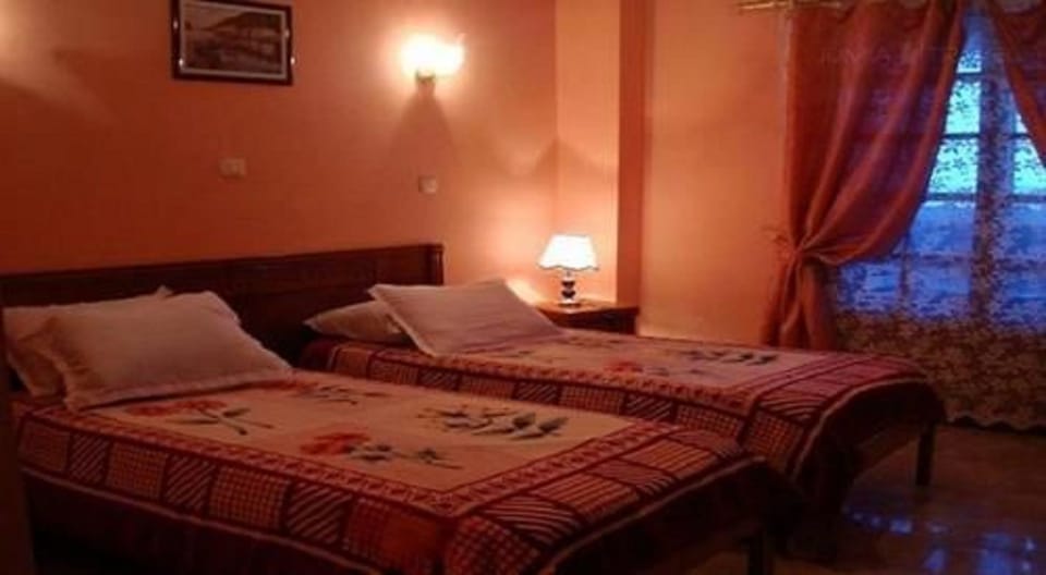 Double Room | WiFi (free), individually furnished, bed sheets