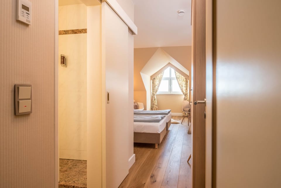 Standard Double Room, Lakeside | Hypo-allergenic bedding, in-room safe, desk, iron/ironing board