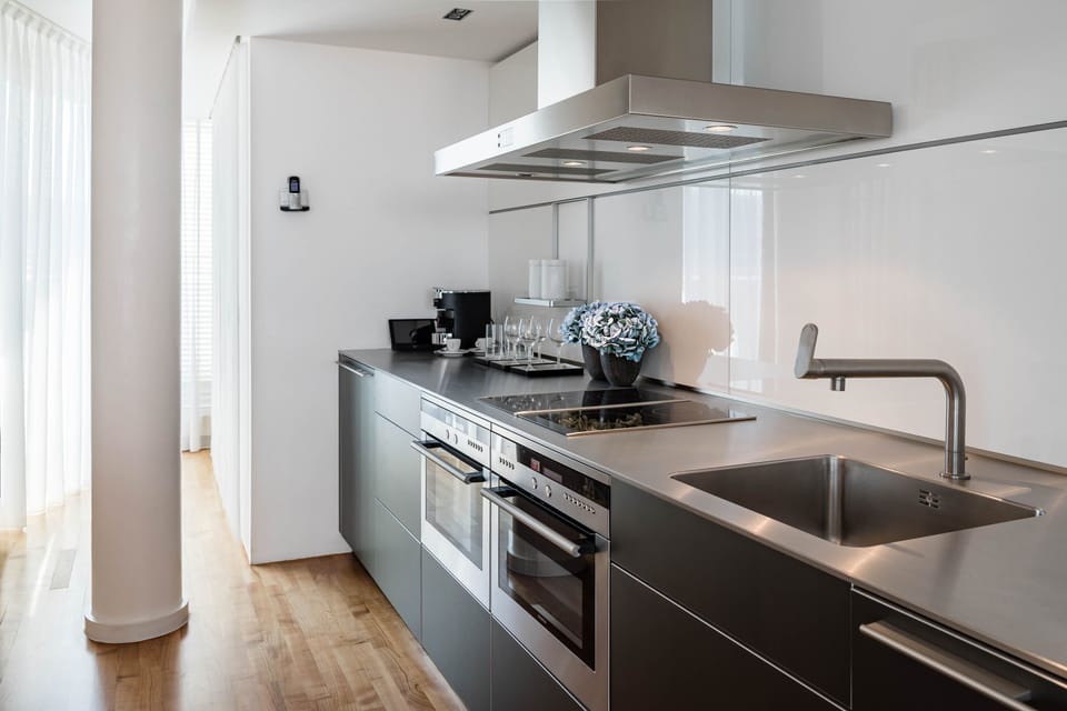Superior Suite (Mandala) | Private kitchen | Fridge, espresso maker, coffee/tea maker, cookware/dishes/utensils