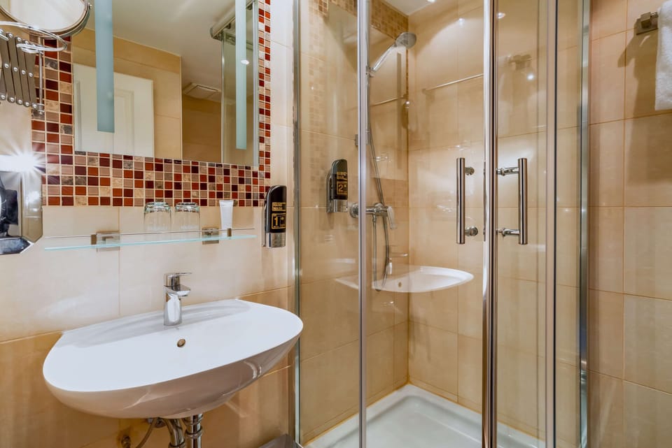Family Room | Room amenity