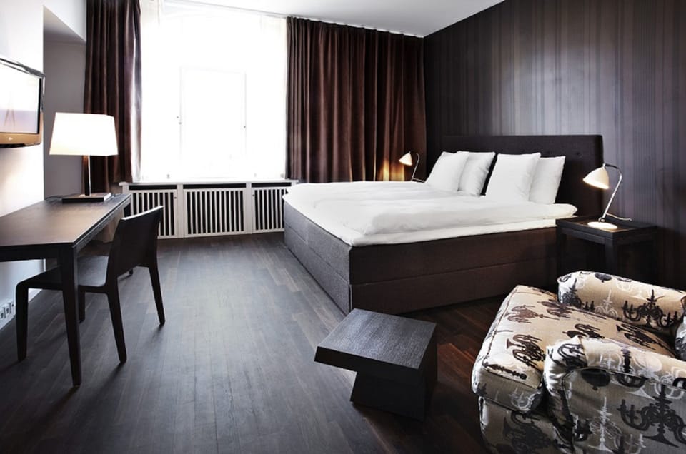 Premium bedding, in-room safe, individually furnished