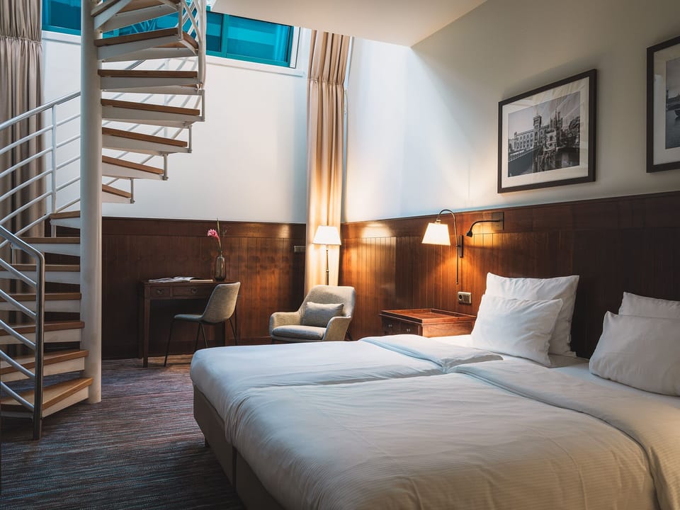 Family Room, 1 Bedroom | Hypo-allergenic bedding available, in-room safe, desk, blackout drapes