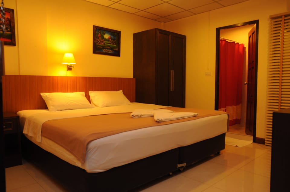 Standard Room, 1 Twin Bed | 1 bedroom, premium bedding, Select Comfort beds, in-room safe