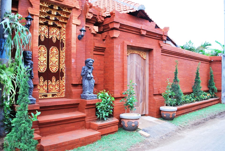 Gate