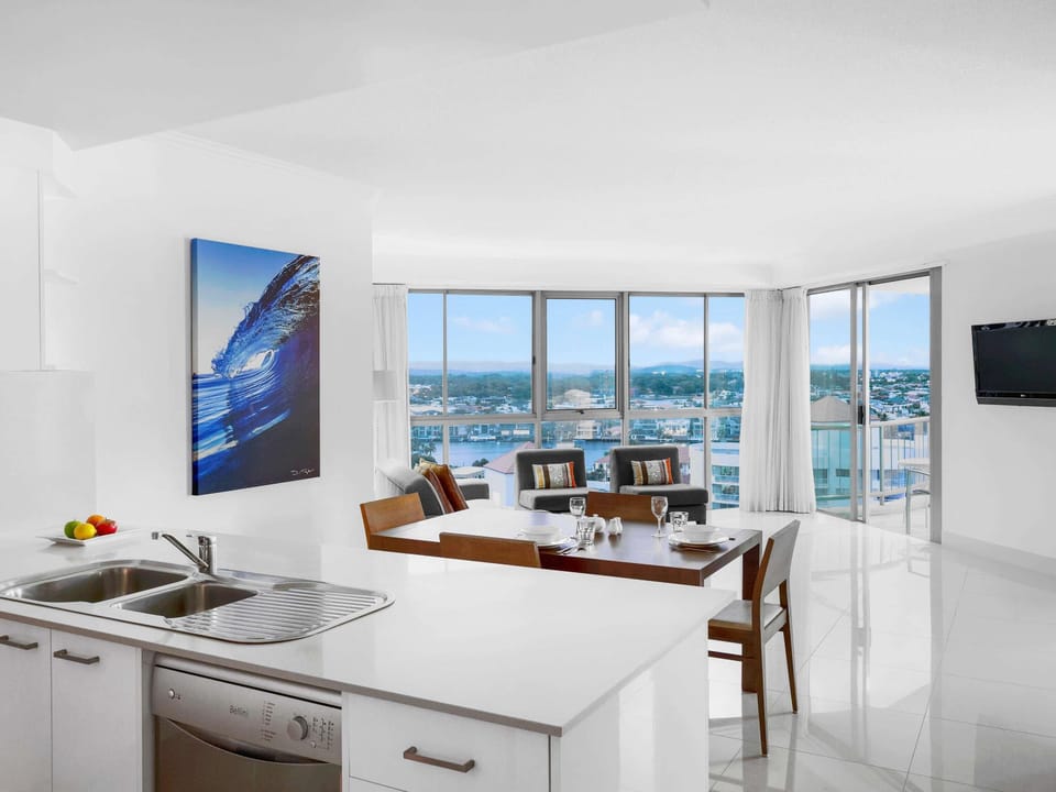 Room, 1 Bedroom | In-room safe, iron/ironing board, WiFi (surcharge), bed sheets