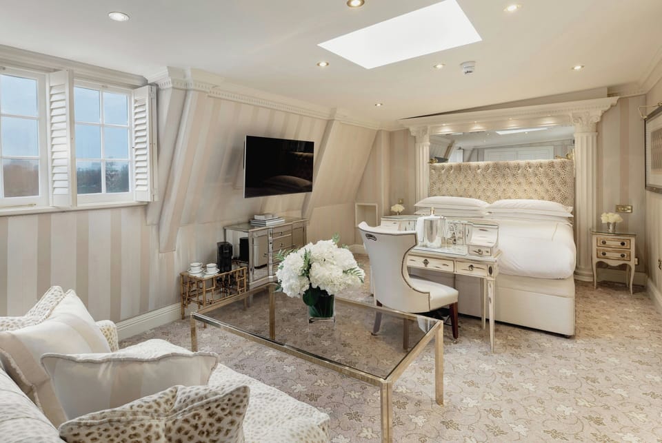 Junior Suite, Park View | Egyptian cotton sheets, premium bedding, memory foam beds, minibar